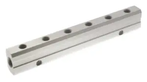 Raccordo in alluminio con fori per applicazioni oleodinamiche e pneumatiche